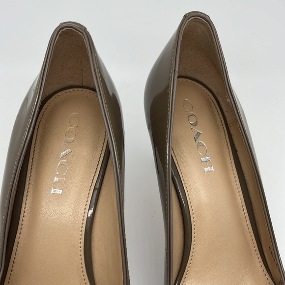 Coach‎ Devon Gray Olive Slip on Round Toe Patent Leather Pumps Size 8B - Picture 12 of 12